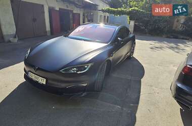 Лифтбек Tesla Model S 2021 в Киеве