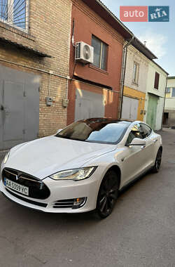 Ліфтбек Tesla Model S 2013 в Києві