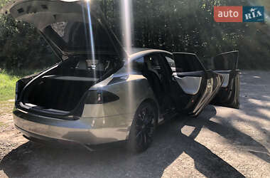 Лифтбек Tesla Model S 2015 в 
