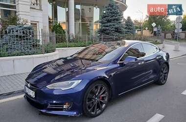 Лифтбек Tesla Model S 2019 в Киеве