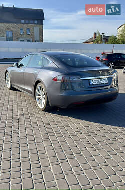 Ліфтбек Tesla Model S 2017 в 