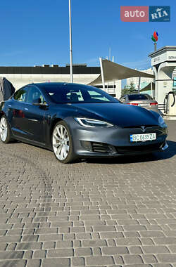 Ліфтбек Tesla Model S 2017 в 