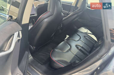 Ліфтбек Tesla Model S 2013 в 