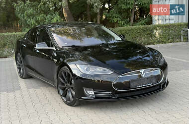 Лифтбек Tesla Model S 2013 в 