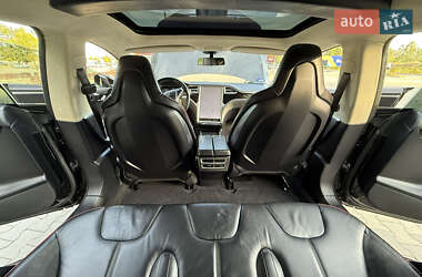 Лифтбек Tesla Model S 2013 в 