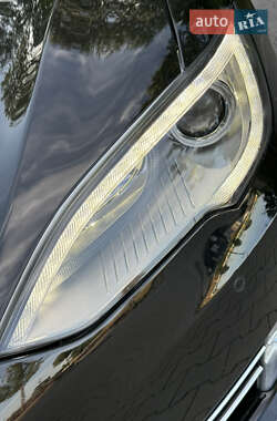 Лифтбек Tesla Model S 2013 в 