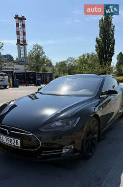 Лифтбек Tesla Model S 2013 в 
