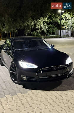 Лифтбек Tesla Model S 2013 в 