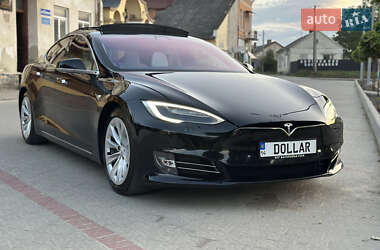 Лифтбек Tesla Model S 2017 в 