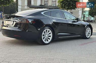 Лифтбек Tesla Model S 2017 в 