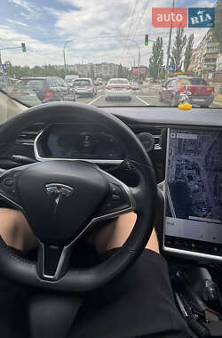 Ліфтбек Tesla Model S 2013 в 