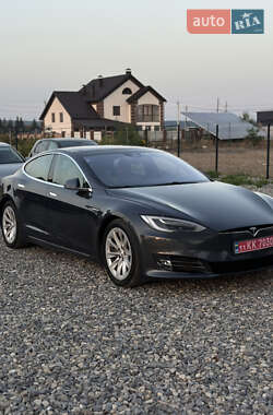 Ліфтбек Tesla Model S 2016 в 
