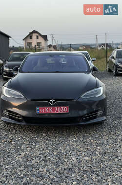 Ліфтбек Tesla Model S 2016 в 