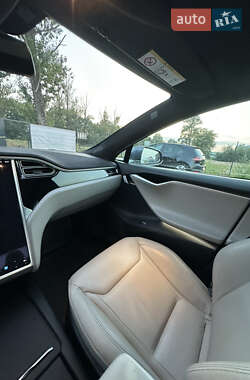 Ліфтбек Tesla Model S 2016 в 