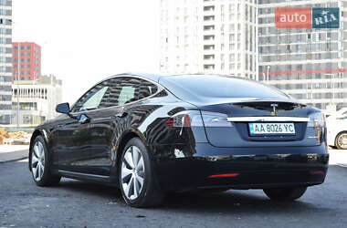 Лифтбек Tesla Model S 2020 в Киеве фото 3 Лифтбек Tesla Model S 2020 в Киеве