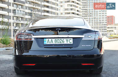 Лифтбек Tesla Model S 2020 в Киеве фото 4 Лифтбек Tesla Model S 2020 в Киеве