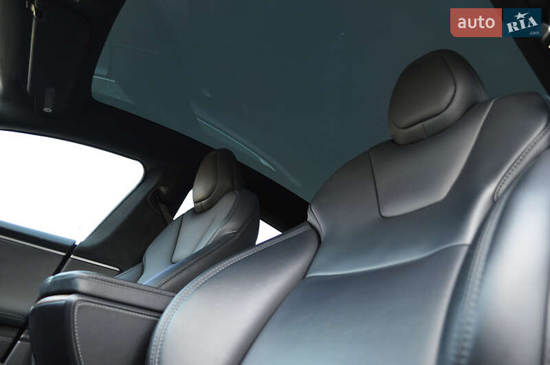 Лифтбек Tesla Model S 2020 в Киеве фото 7 Лифтбек Tesla Model S 2020 в Киеве