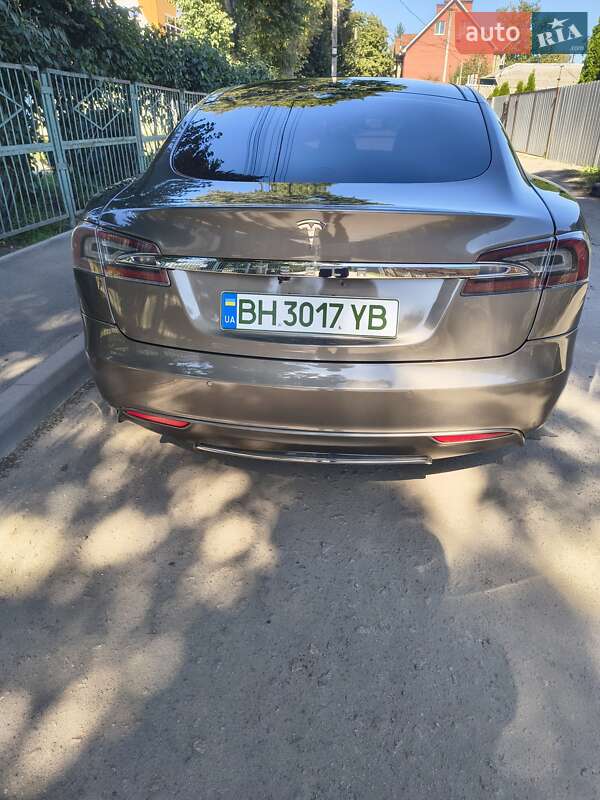 Ліфтбек Tesla Model S 2015 в Сумах фото 2 Ліфтбек Tesla Model S 2015 в Сумах