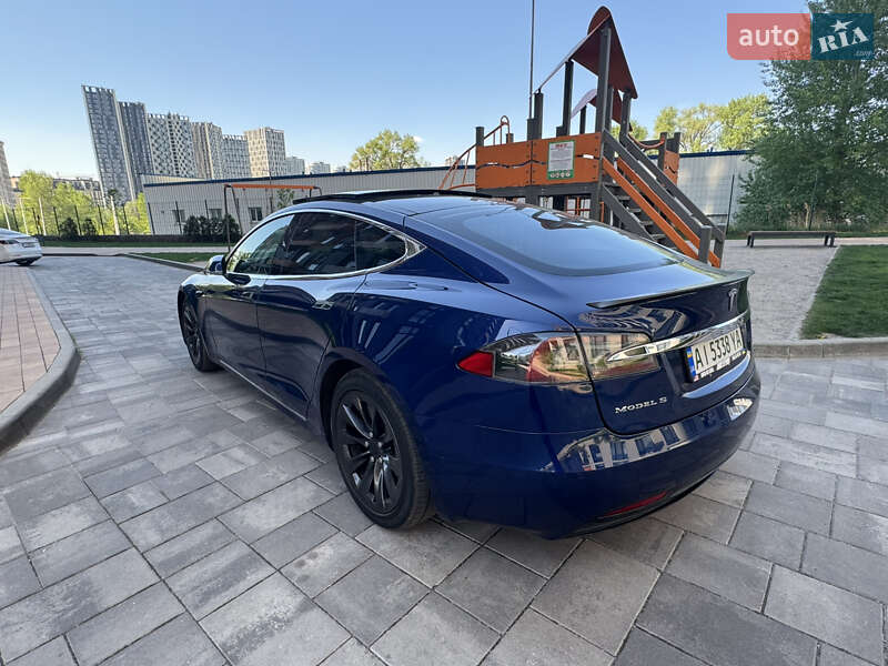 Лифтбек Tesla Model S 2016 в Киеве фото 6 Лифтбек Tesla Model S 2016 в Киеве