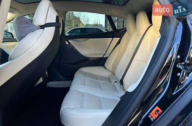 Лифтбек Tesla Model S 2018 в 
