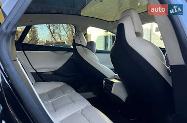 Лифтбек Tesla Model S 2018 в 