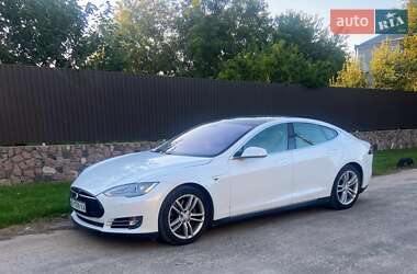 Ліфтбек Tesla Model S 2013 в 