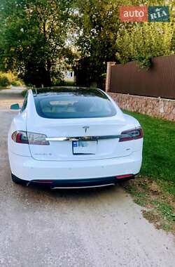 Ліфтбек Tesla Model S 2013 в Вінниці