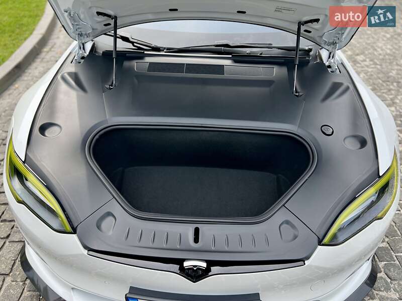 Ліфтбек Tesla Model S 2022 в Дніпрі
