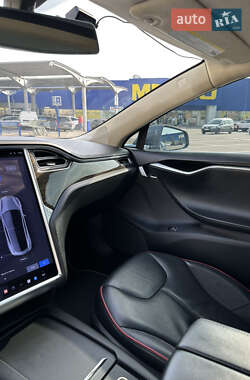 Лифтбек Tesla Model S 2014 в 