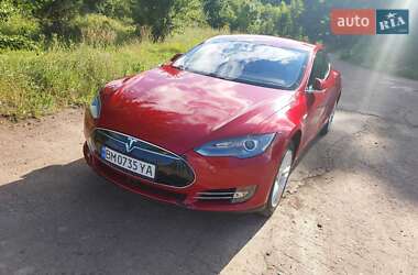 Ліфтбек Tesla Model S 2014 в 