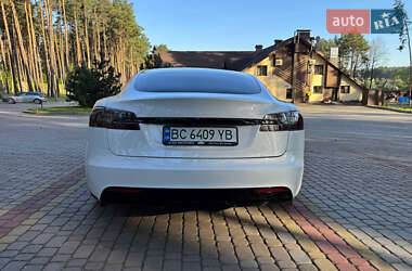 Ліфтбек Tesla Model S 2021 в 