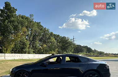 Ліфтбек Tesla Model S 2016 в 