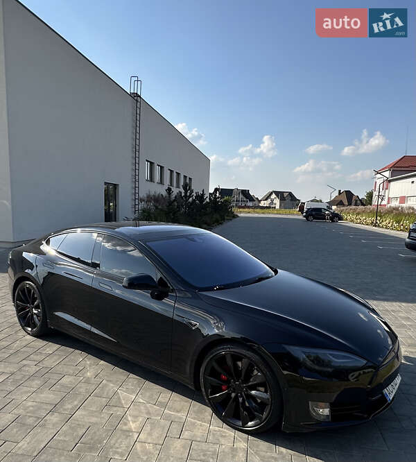 Ліфтбек Tesla Model S 2016 в Луцьку фото 13 Ліфтбек Tesla Model S 2016 в Луцьку