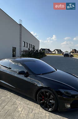 Ліфтбек Tesla Model S 2016 в 