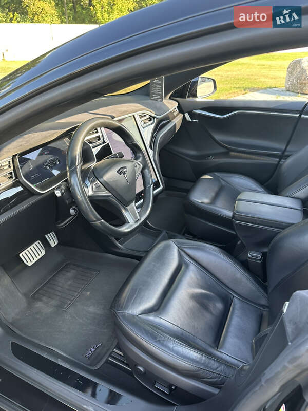 Ліфтбек Tesla Model S 2016 в Луцьку фото 20 Ліфтбек Tesla Model S 2016 в Луцьку