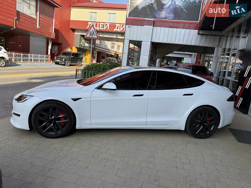 Ліфтбек Tesla Model S 2024 в Львові