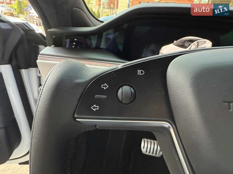 Ліфтбек Tesla Model S 2024 в Львові