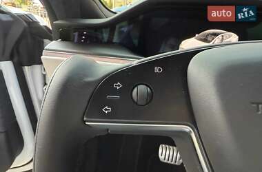 Лифтбек Tesla Model S 2024 в 
