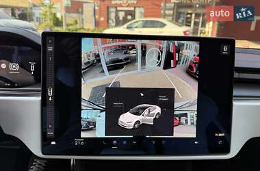 Лифтбек Tesla Model S 2024 в 