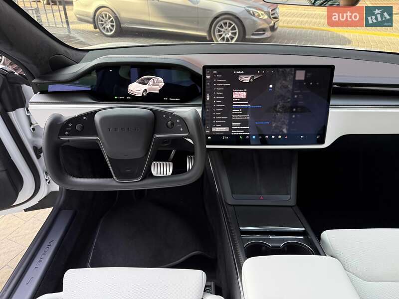 Ліфтбек Tesla Model S 2024 в Львові