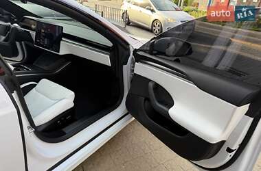 Лифтбек Tesla Model S 2024 в 
