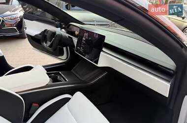Лифтбек Tesla Model S 2024 в 