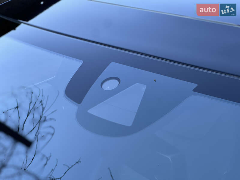 Ліфтбек Tesla Model S 2014 в Одесі