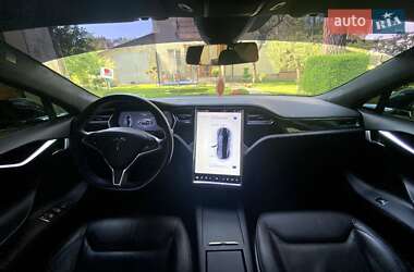 Ліфтбек Tesla Model S 2016 в 
