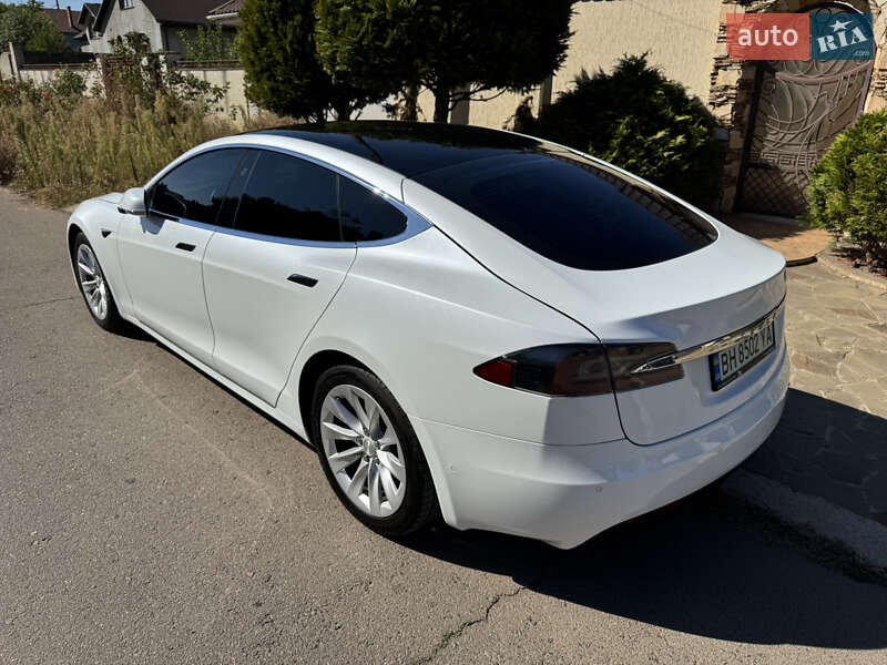 Лифтбек Tesla Model S 2019 в Одессе