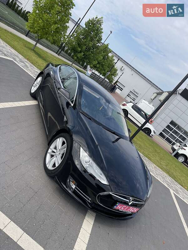 Лифтбек Tesla Model S 2013 в Мукачево
