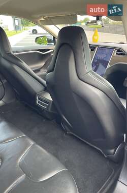 Лифтбек Tesla Model S 2013 в 