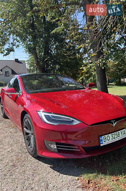 Лифтбек Tesla Model S 2018 в 