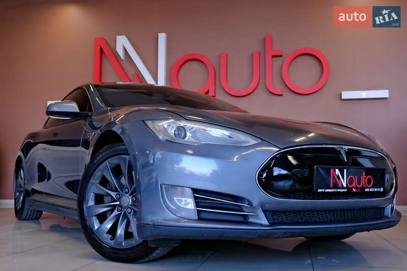 Лифтбек Tesla Model S 2013 в Одессе фото 11 Лифтбек Tesla Model S 2013 в Одессе