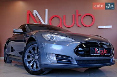 Ліфтбек Tesla Model S 2013 в 